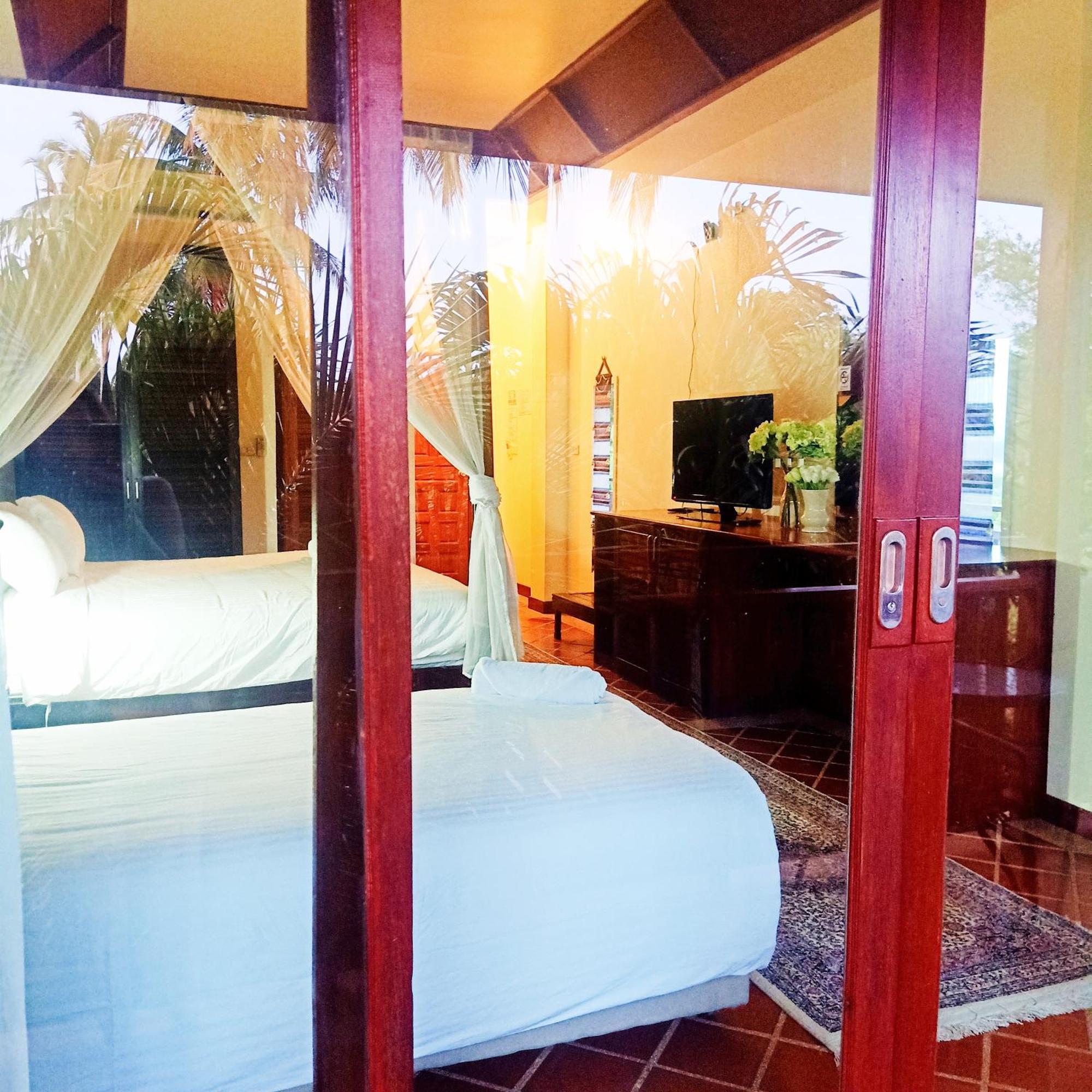 Siam Tara Resort Chiangkhong Чианг Конг Стая снимка