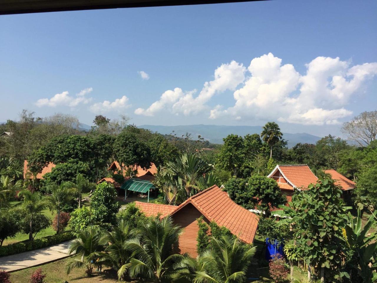 Siam Tara Resort Chiangkhong Чианг Конг Екстериор снимка