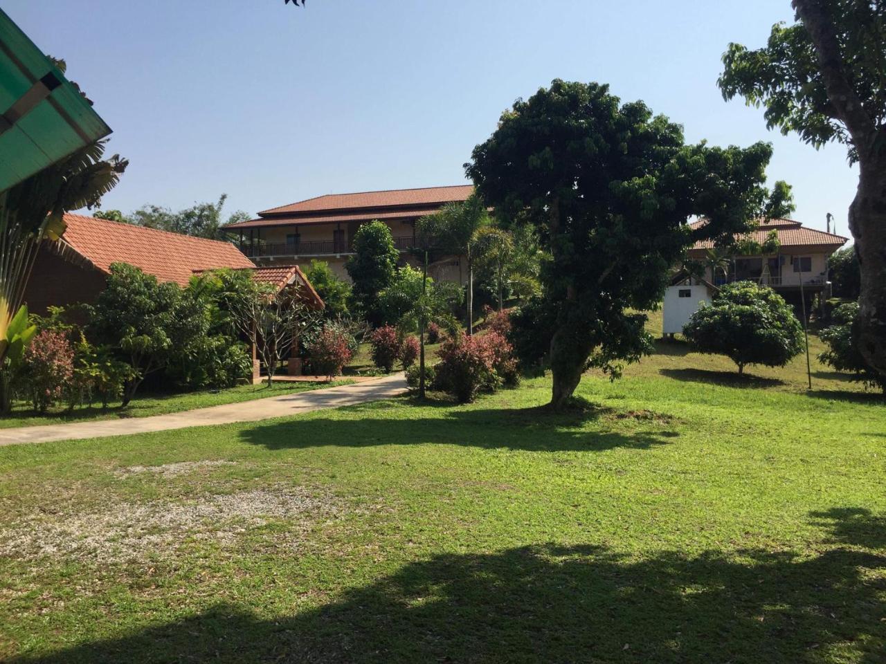 Siam Tara Resort Chiangkhong Чианг Конг Екстериор снимка